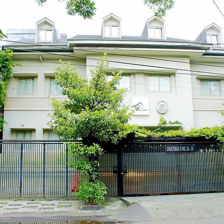 ג'קרטה W Home Cikatomas מראה חיצוני תמונה