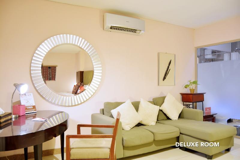 ג'קרטה W Home Cikatomas מראה חיצוני תמונה