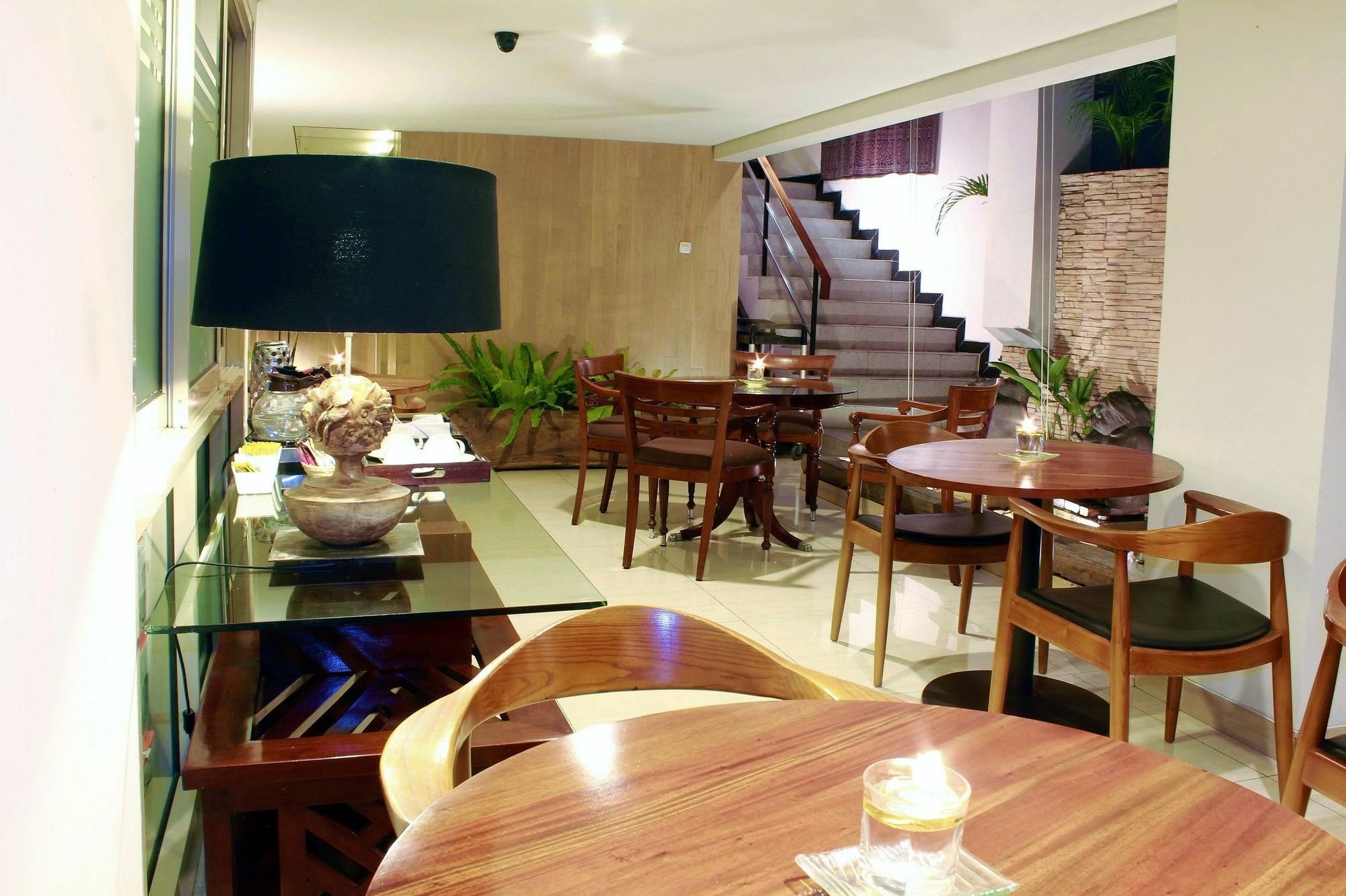 ג'קרטה W Home Cikatomas מראה חיצוני תמונה